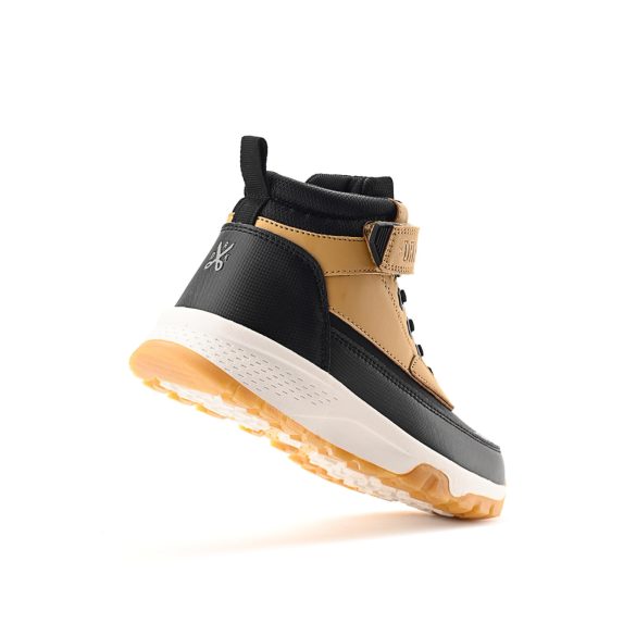 28-35 fiú bakancs Dorko Casey