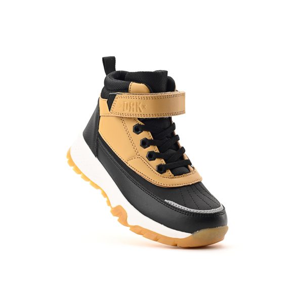 28-35 fiú bakancs Dorko Casey