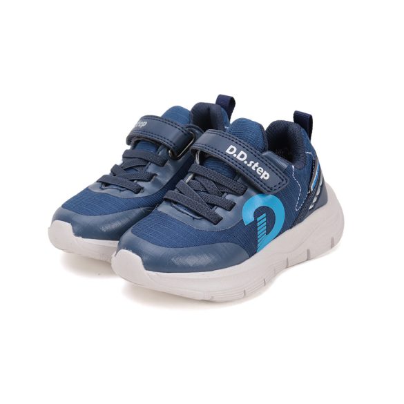 24-35 fiú vízálló sportcipő D.D.step P092-51815