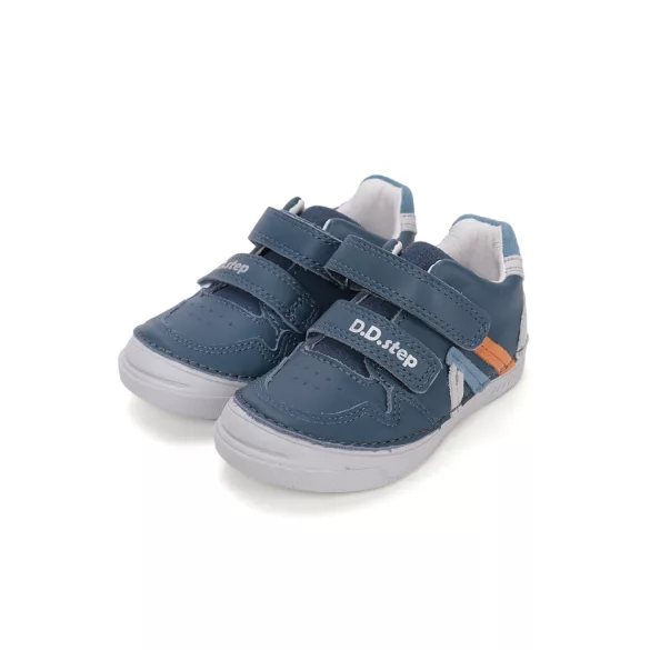 25-36 fiú  zárt cipő D.D.step S040-61252A
