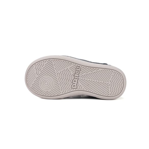 26-37 fiú zárt cipő D.D.step S078-61177